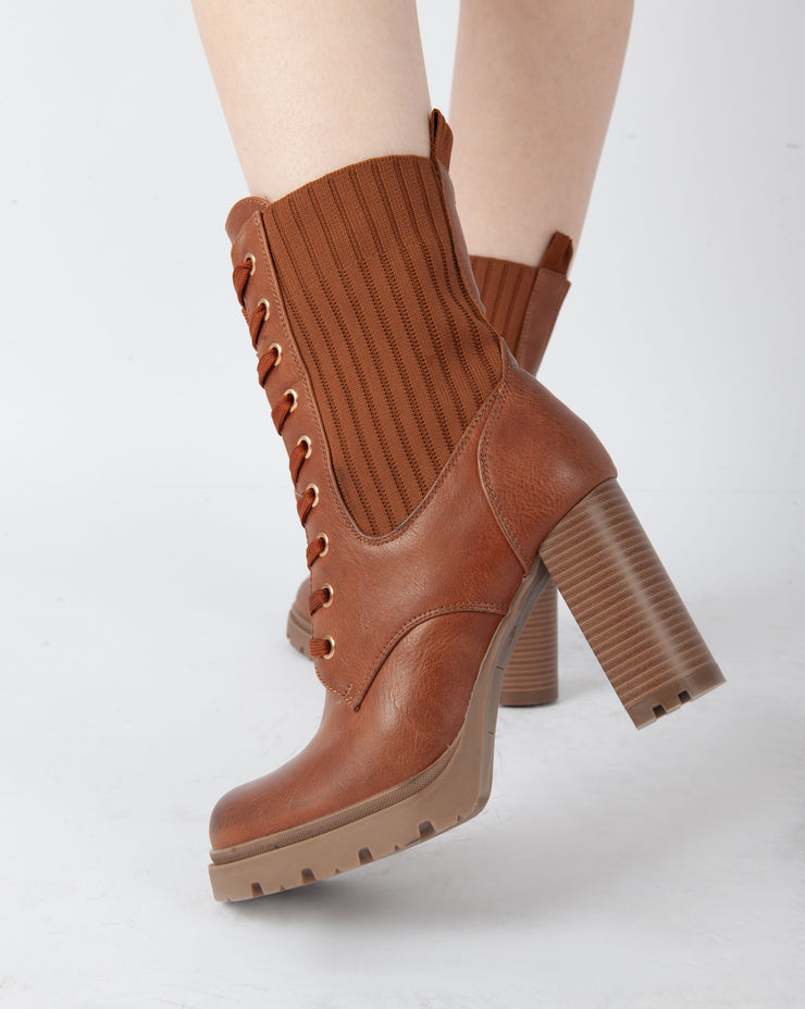 Heritage Ankle Boots - Camel