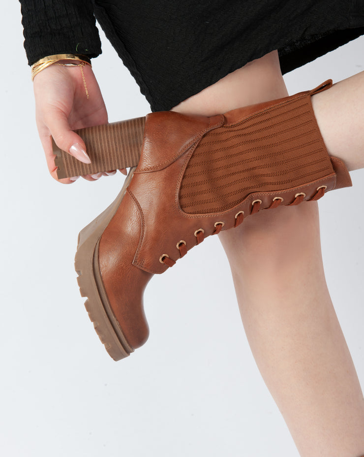 Heritage Ankle Boots - Camel