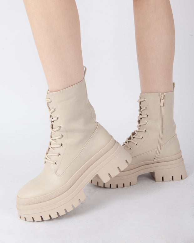 Minimal Lace-Up Boots - Beige