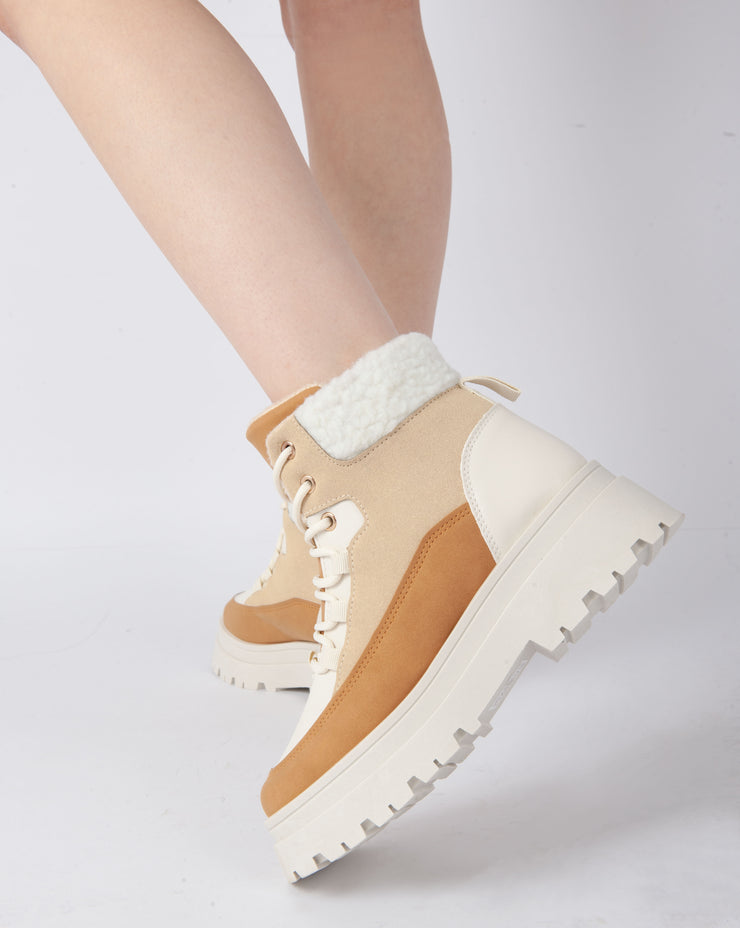 Cozy Hiker Boots - Beige