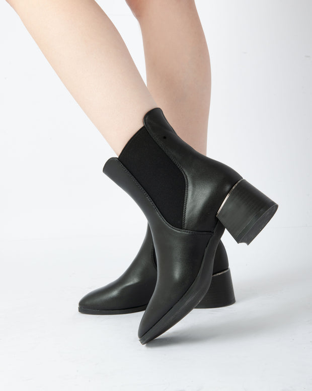 Elegant Block Heel Boots - Black