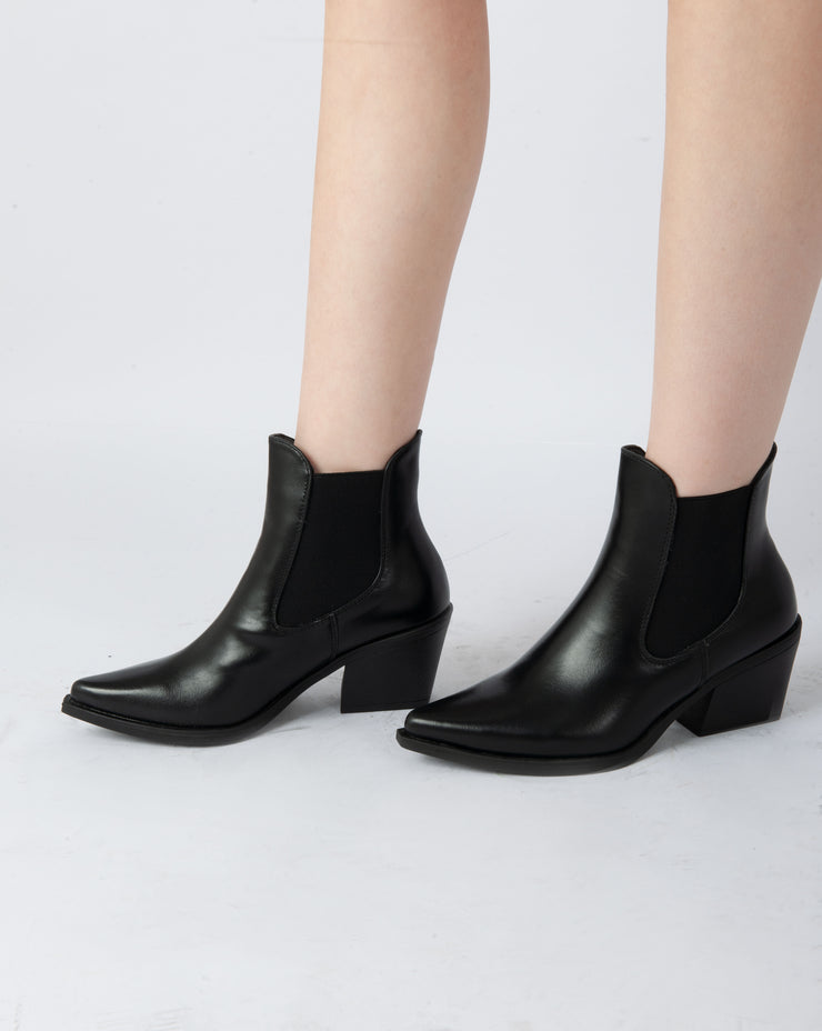 Western Pointed Boots - Black