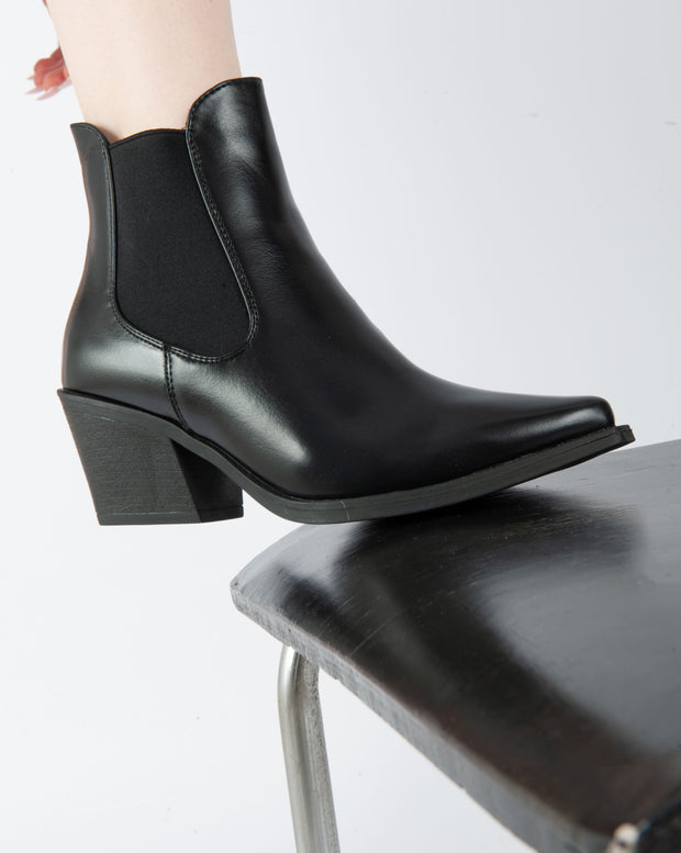 Western Pointed Boots - Black