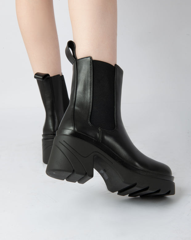 Platform Chelsea Boots - Black