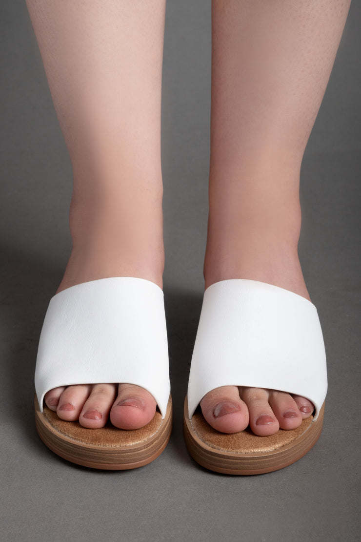Modern Minimalist Sandals - White