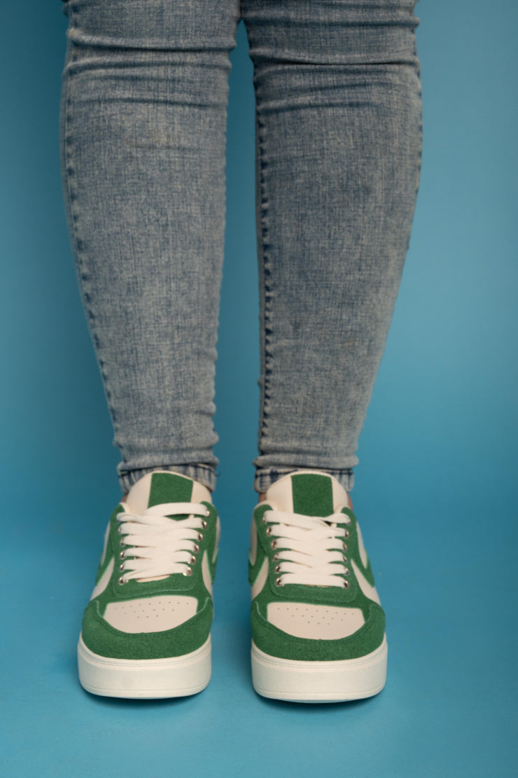 Trendy Casual Sneakers - Green