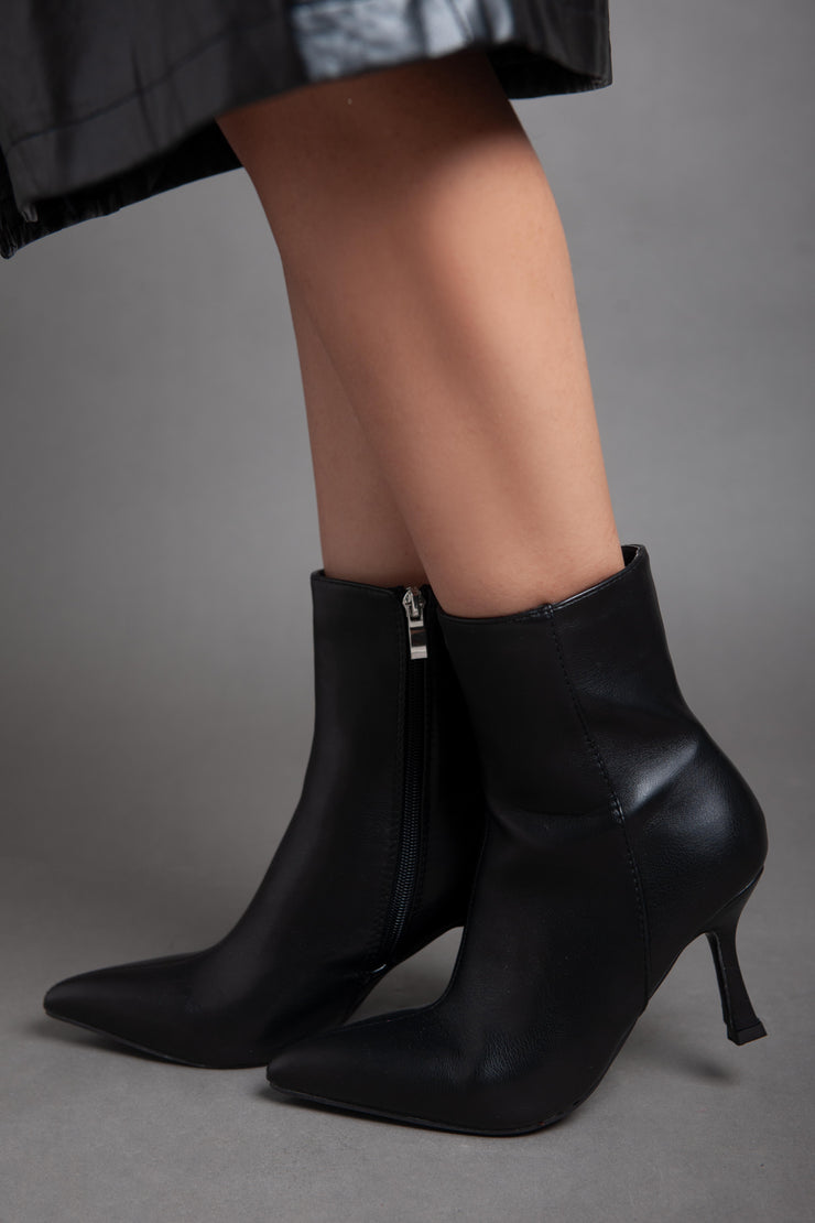 High Heel Classy Half Boot - Black