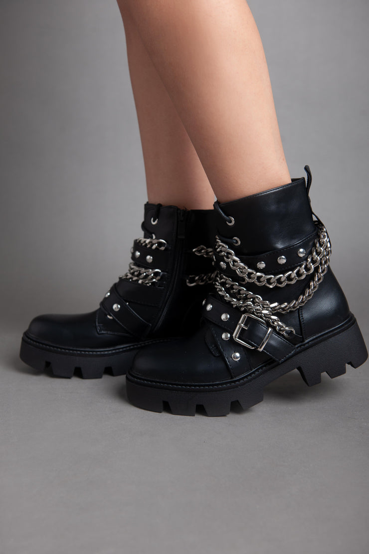 Chains Casual Half Boot - Black