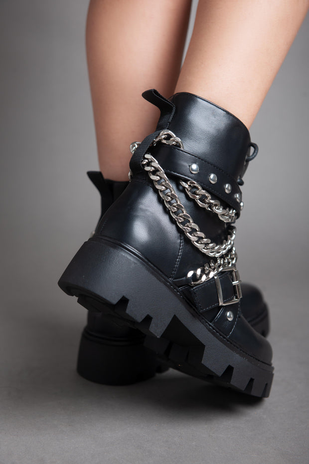 Chains Casual Half Boot - Black