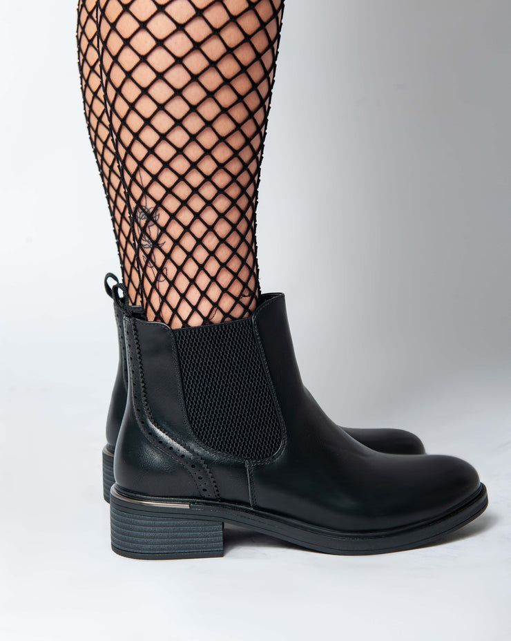 Minimalist chelsea boots - Black