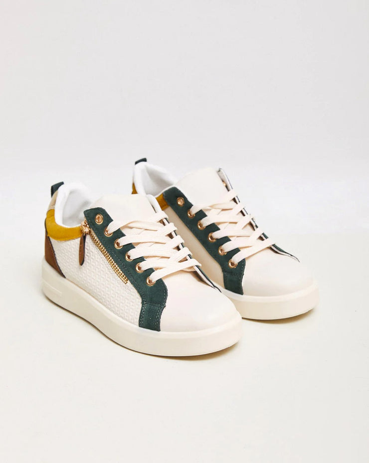 Women’s fashion - sneakers